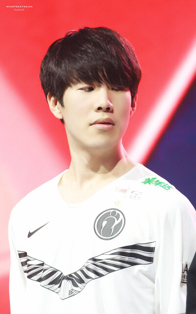 资讯抵御空投装甲车队 有史以来最激烈的攻防战