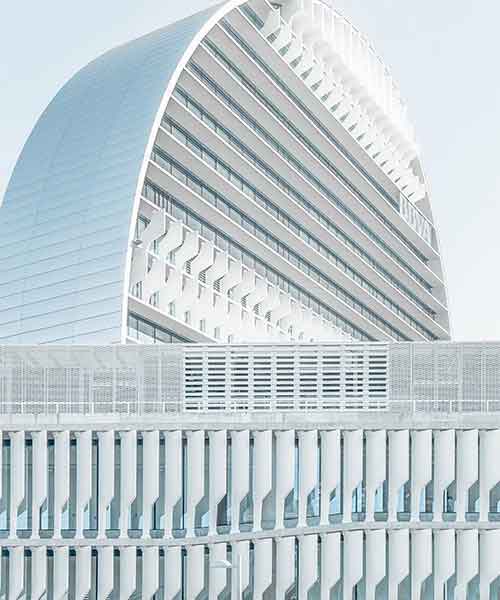 我们专注于前沿游戏内容与平台服务 - 爱游戏7